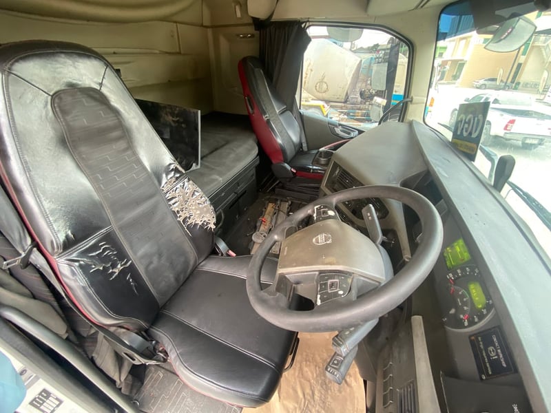 หัวลากVOLVO สองเพลา FH 440 ปี 2558 (8454) หัวลากVOLVO สองเพลา FH 440 ปี 2558 (8454)