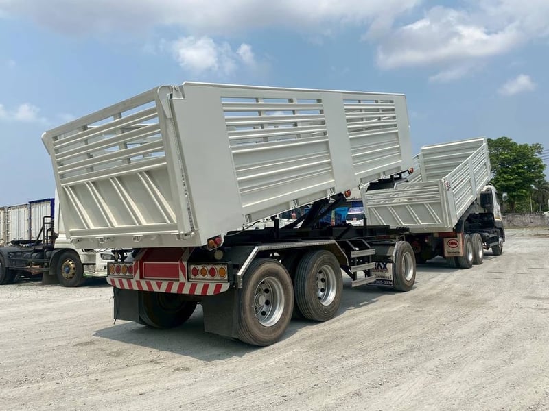 สิบล้อดั้มพ์ HINO  FM1A 344 แรง ปี 2560(2539,3778)