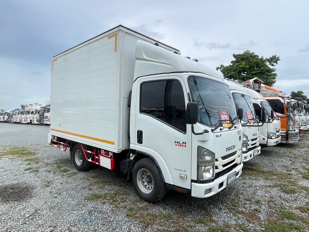 ISUZU NLR 130แรงม้า รถบรรทุก 4ล้อ ตู้เย็น ปี2017(5269)