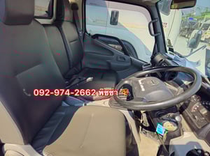สี่ล้อตู้ HINO XZU 136 แรง ปี 2565(6121)