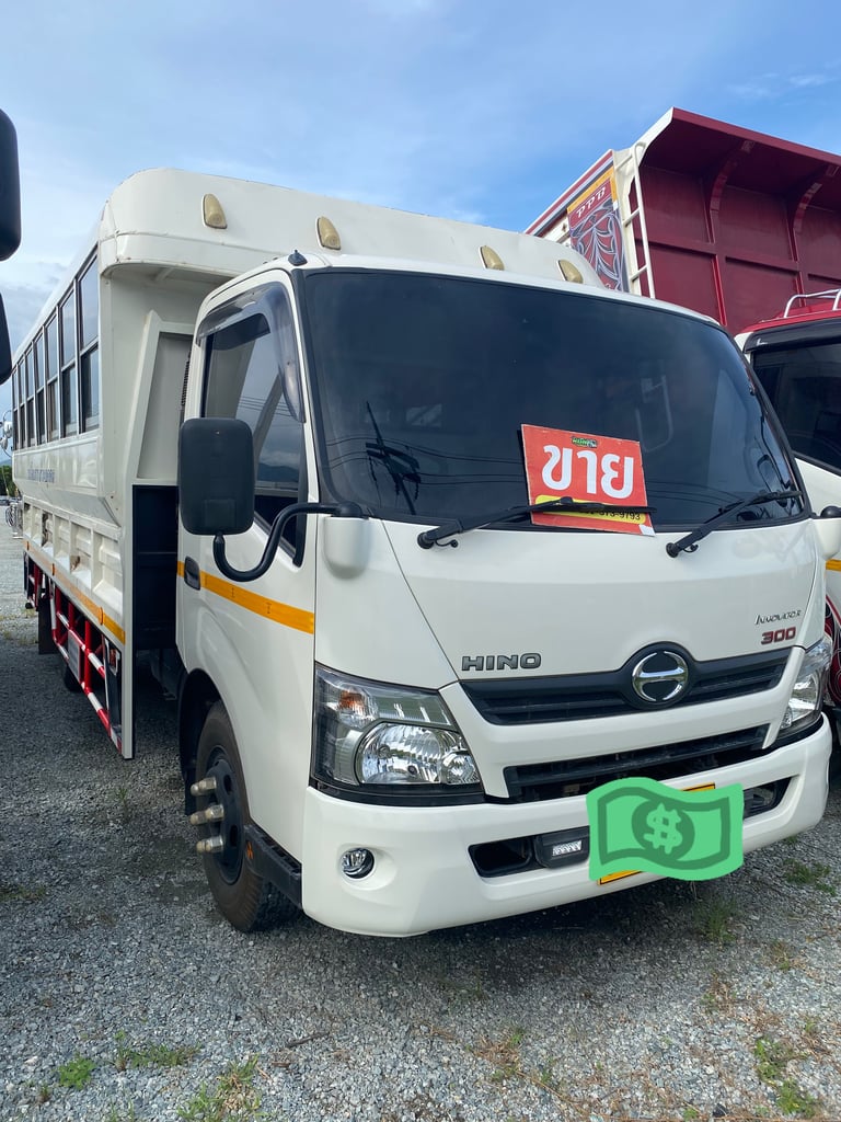 HINO XZU 150แรงม้า รถบรรทุก 6ล้อ สองแถว ปี2023(2429)