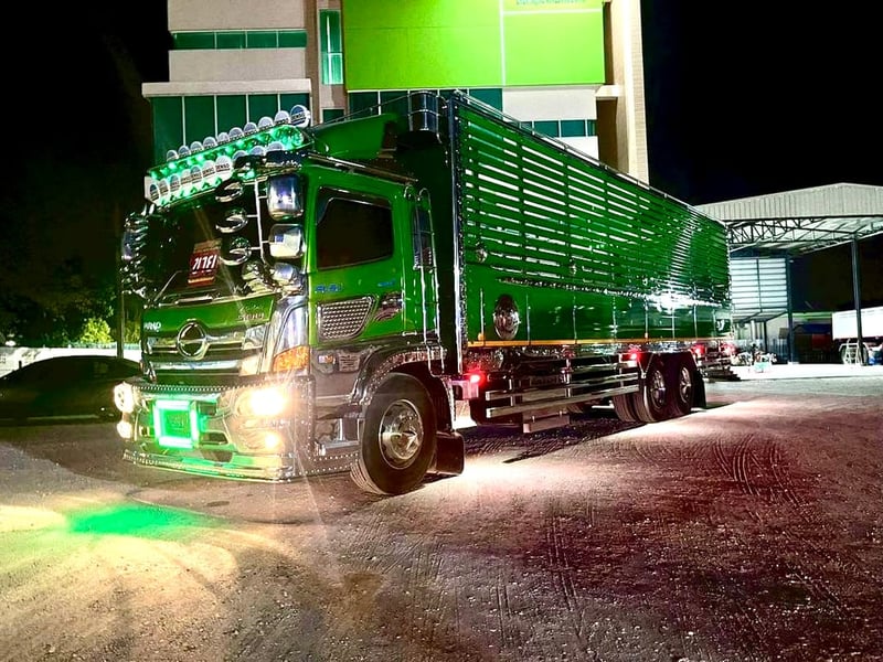 สิบล้อคอก HINO FL8J 260 แรง ปี 66 (5115)