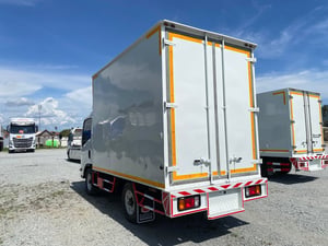 สี่ล้อตู้ ISUZU NLR 130 แรง ปี2565 (3710) สี่ล้อตู้ ISUZU NLR 130 แรง ปี2565 (3710)