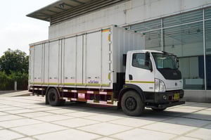 รถบรรทุก 6 ล้อ TATA Ultra T.14 RHD (Demo)