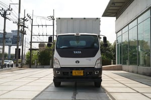 รถบรรทุก 6 ล้อ TATA Ultra T.14 RHD (Demo)