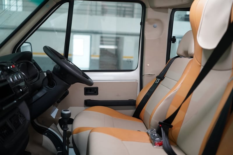 รถตู้ TATA Winger (Demo)