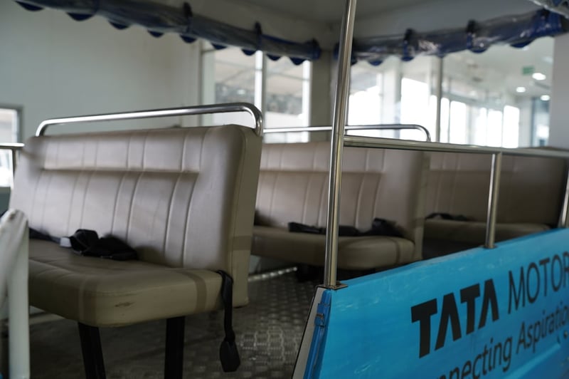 TATA Super Ace Mint รุ่นรถโดยสาร (Demo)