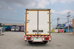  สี่ล้อตู้เย็น ISUZU NLR 130 ปี 2566 