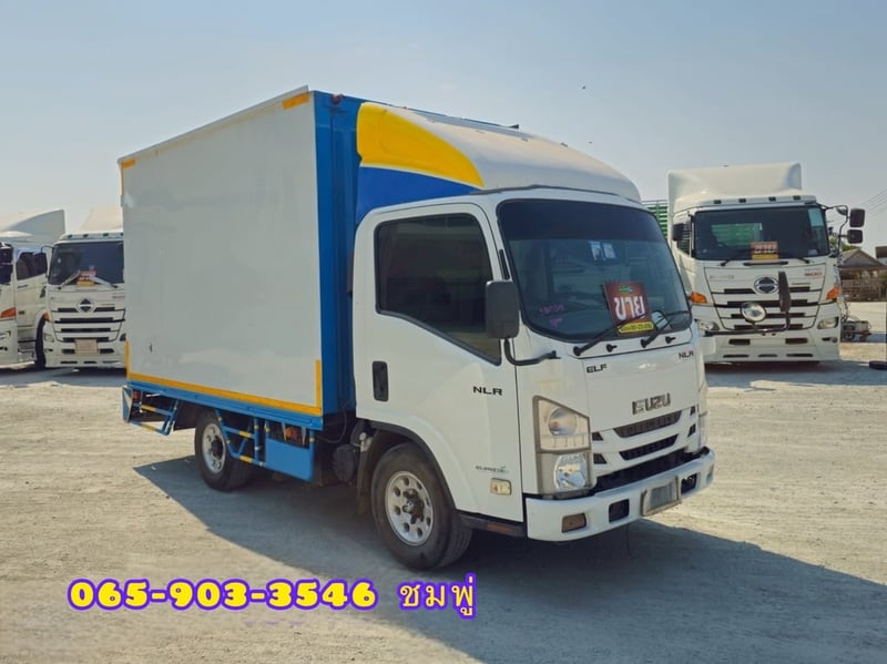 สี่ล้อตู้ ISUZU  NLR 104 แรง ปี 2564 (4519)