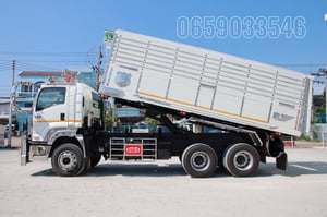 สิบล้อดั้มพ์ ISUZU