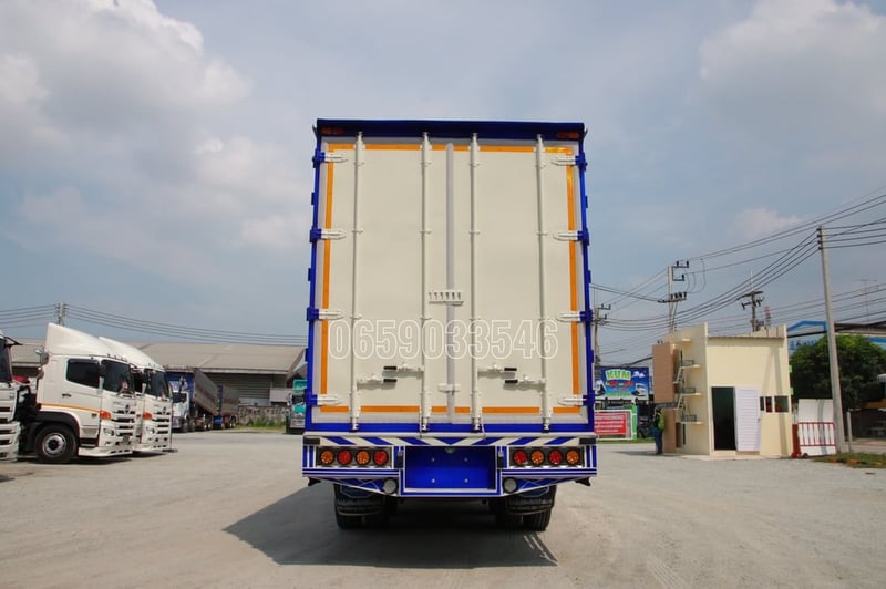 สิบล้อตู้สิบบาน HINO  FL8J 260 แรง ปี 2566 (1698)