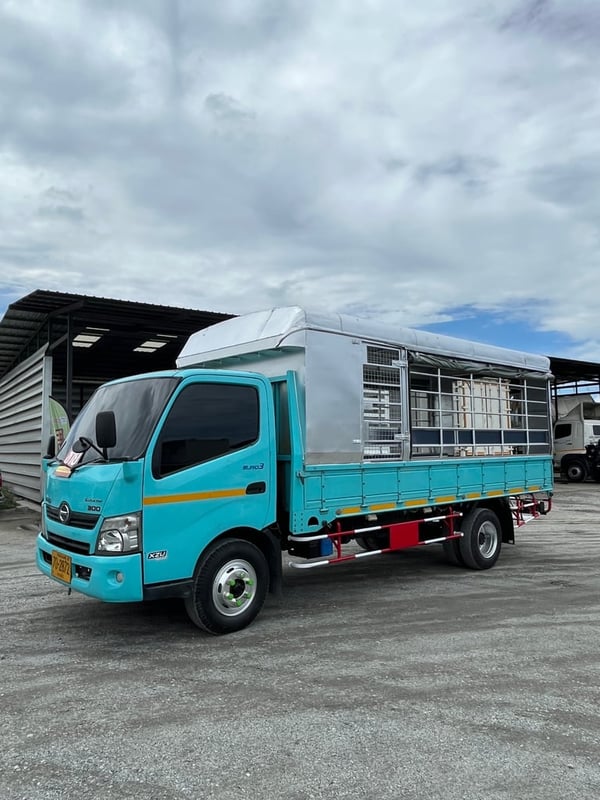 รถโดยสาร สภาพนางฟ้า XZU 150 แรง ปี 61 (2872) รถโดยสาร สภาพนางฟ้า XZU 150 แรง ปี 61 (2872)