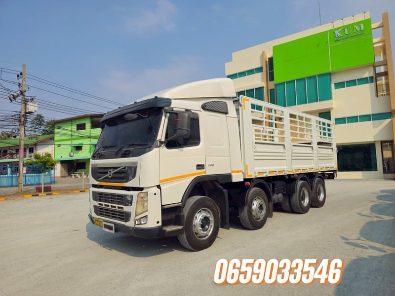 สิบสองล้อคอก VOLVO FM 440  แรง ปี 2556 (2894)