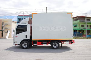 สี่ล้อตู้ ISUZU สี่ล้อตู้ ISUZU