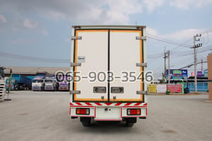 สี่ล้อตู้เย็น ISUZU NLR 130 แรง ปี 2566 (8088)