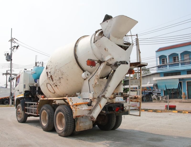 มาตราฐาน LIEBHERR ของแท้ ‼️  สิบล้อโม่ปูน H INO FM1A  330 แรงม้า ปี 56 (9081)