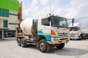 สิบล้อโม่ปูน