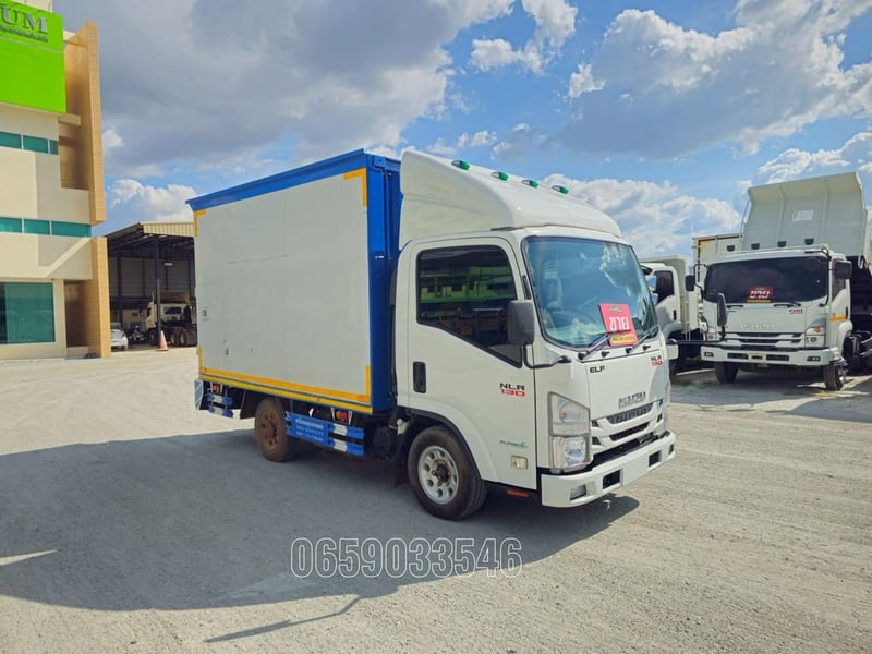สี่ล้อตู้ ISUZU NLR 104 แรง ปี 2564 (4519) สี่ล้อตู้ ISUZU NLR 104 แรง ปี 2564 (4519)