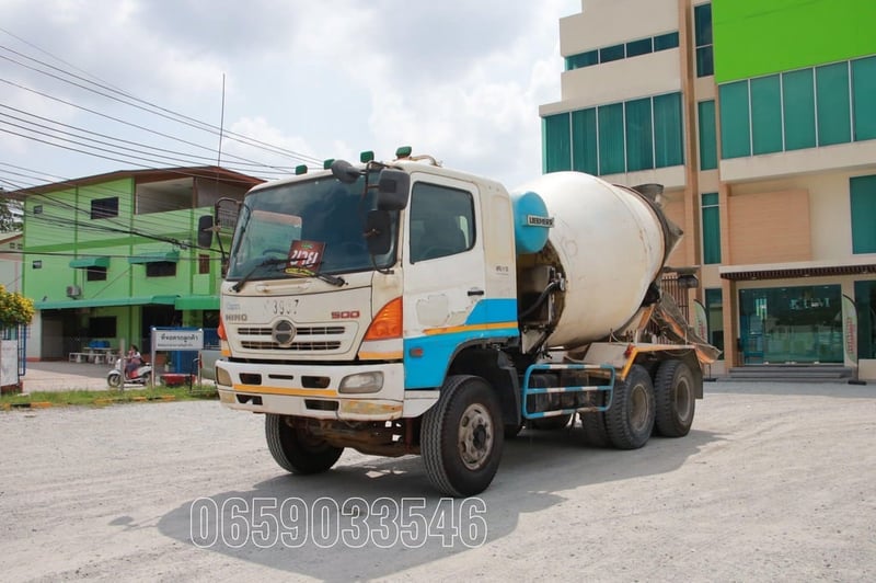 สิบล้อโม่ปูน