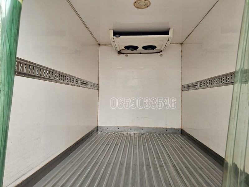  สี่ล้อตู้เย็น ISUZU NLR 130 ปี 2566 