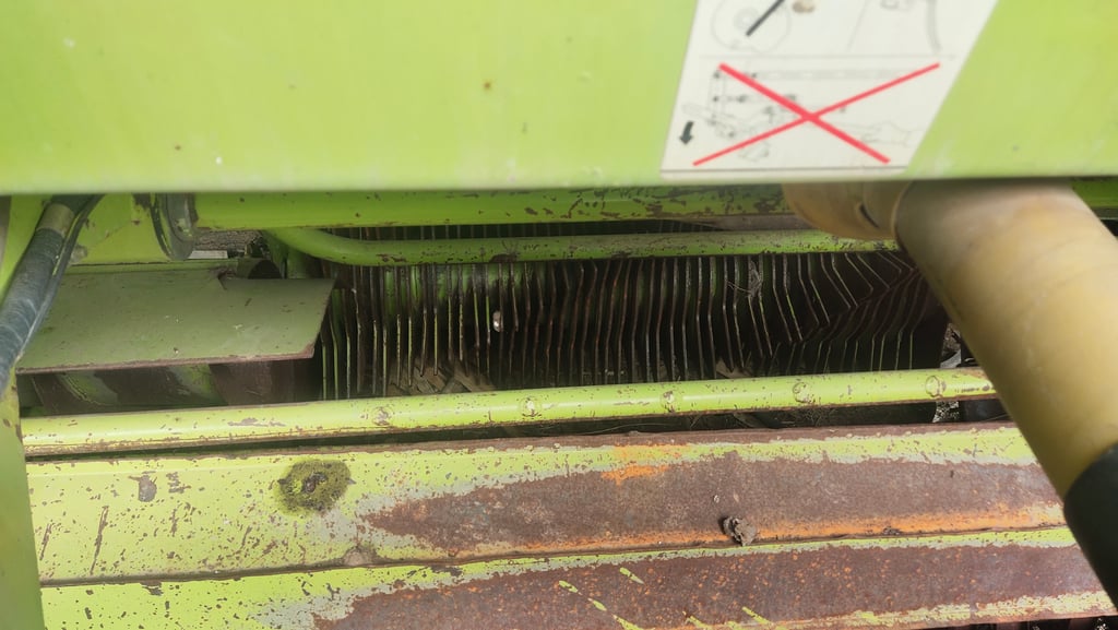 เครื่องอัดใบอ้อย ก้อนสี่เหลี่ยม เครื่องอัดใบอ้อย ก้อนสี่เหลี่ยม