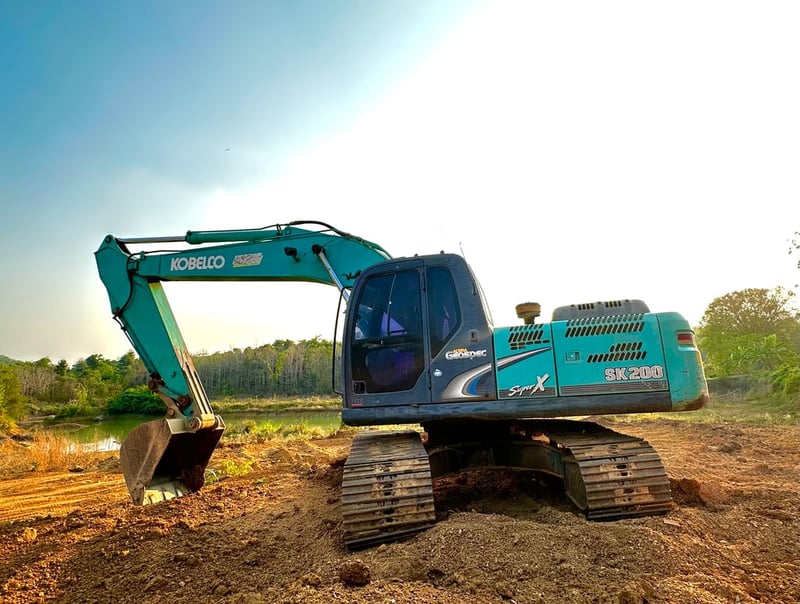 รถแบคโฮ KOBELCO PC200-8 Super X