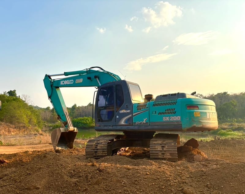 รถแบคโฮ KOBELCO PC200-8 Super X