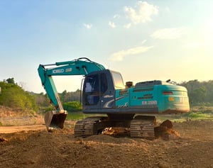 รถแบคโฮ KOBELCO PC200-8 Super X