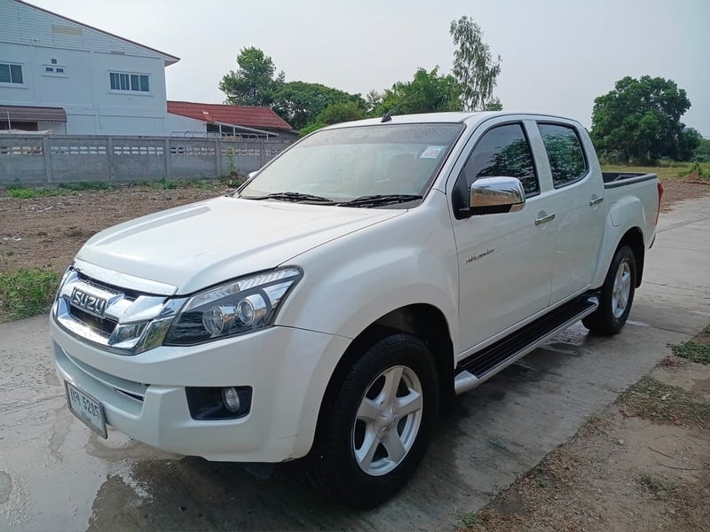 ISUZU 3.0 Z Prestige VGS Turbo Cab4 Hi Lander ISUZU 3.0 Z Prestige VGS Turbo Cab4 Hi Lander