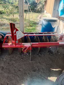 รถไถยันม่าแมนยู 51 แรงอุปกรณ์ 3 ชิ้น รถไถยันม่าแมนยู 51 แรงอุปกรณ์ 3 ชิ้น