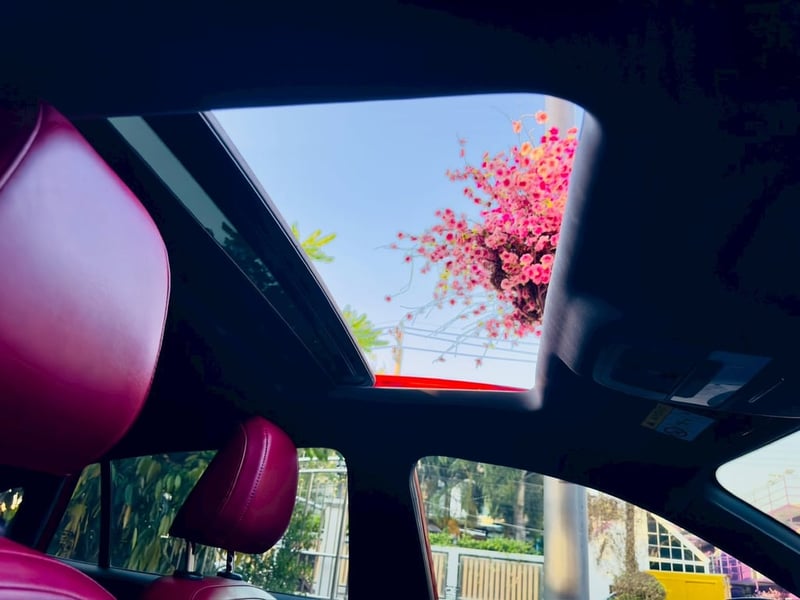 TOP ไมล้แท้ 15,xxx กม  #MG MG 5 1.5X Sunroof i-Smart  ปี 2025 