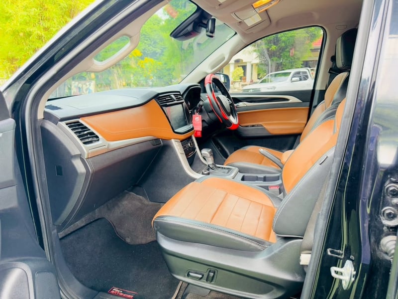 4x4 เกียร์ออโต้  MG EXTENDER 4 ประตู 2.0 GRAND X 4WD  ปี 2024