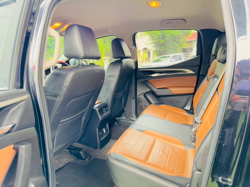 4x4 เกียร์ออโต้  MG EXTENDER 4 ประตู 2.0 GRAND X 4WD  ปี 2024