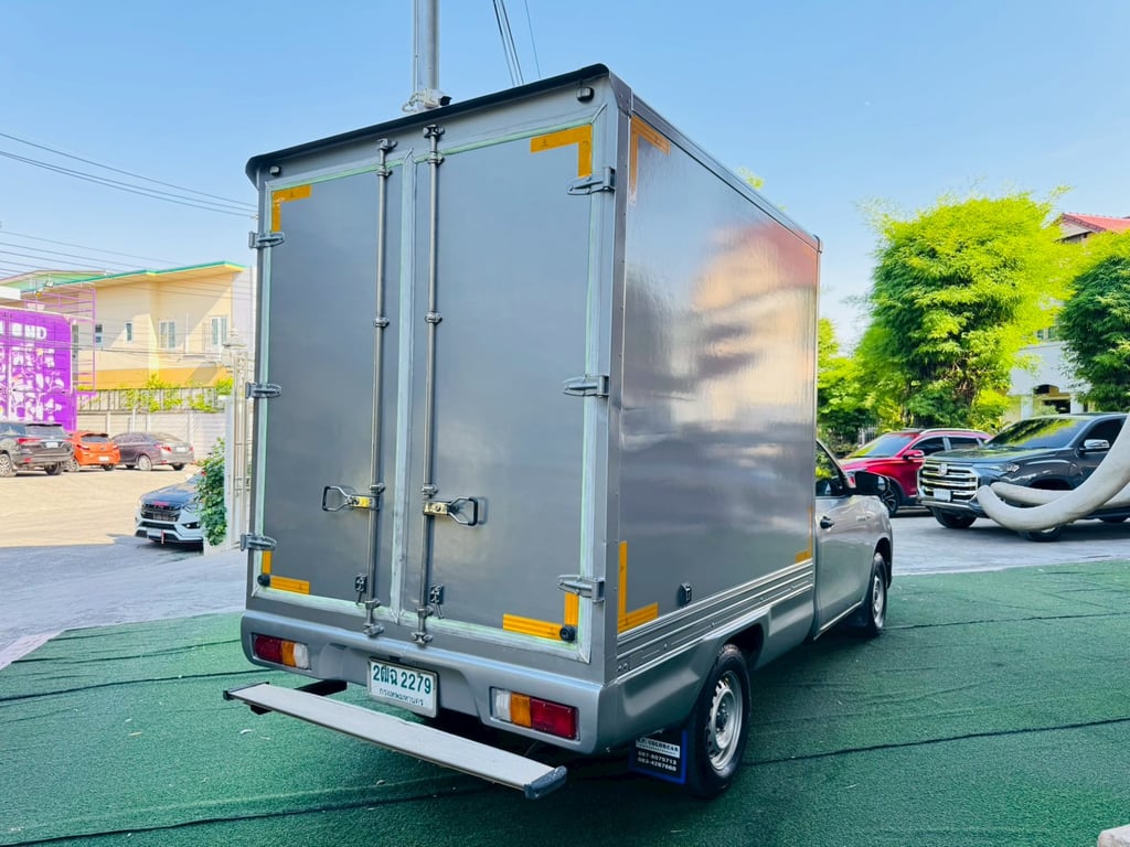 📌ตู้แห้ง สูงใน 180 ซม เสริมแหนบ #TOYOTA REVO SINGLECAB 2.4 J  ปี 2017