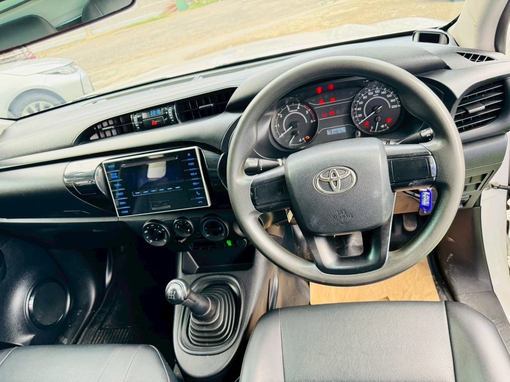 ✔️ไมล์แท้ วิ่งน้อย 31,xxx กม  ฟรี! หลังคาอลูมิเนียมใหม่ TOYOTA REVO Singlecab 2.4 J Plus ปี 2018