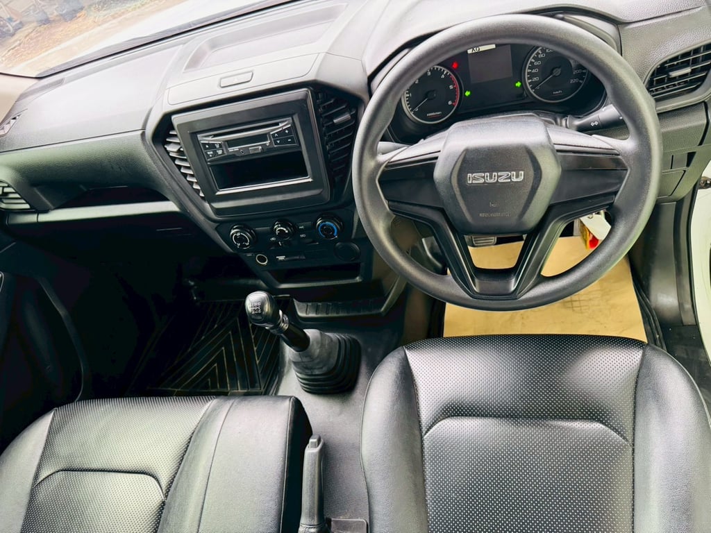 ฟรี! ตู้อลูมิเนียมใหม่ สูง 210 ซม #ISUZU D-MAX SPARK 1.9 Ddsi ปี 2021