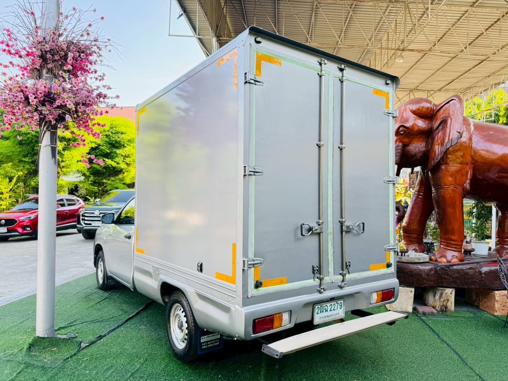 📌ตู้แห้ง สูงใน 180 ซม เสริมแหนบ #TOYOTA REVO SINGLECAB 2.4 J  ปี 2017