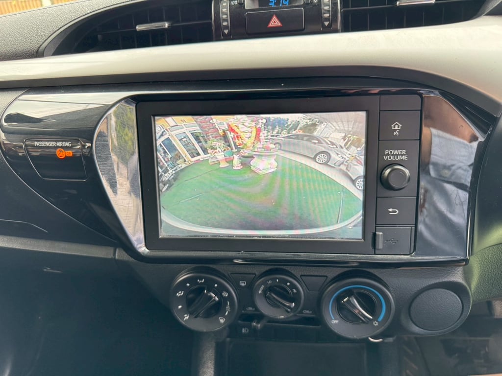 ออกรถ 0 บาท  ไมล์แท้ 34,xxx กม✔️TOYOTA  Hilux Revo Smartcab 2.4 Mid Z edition  ปี 2023