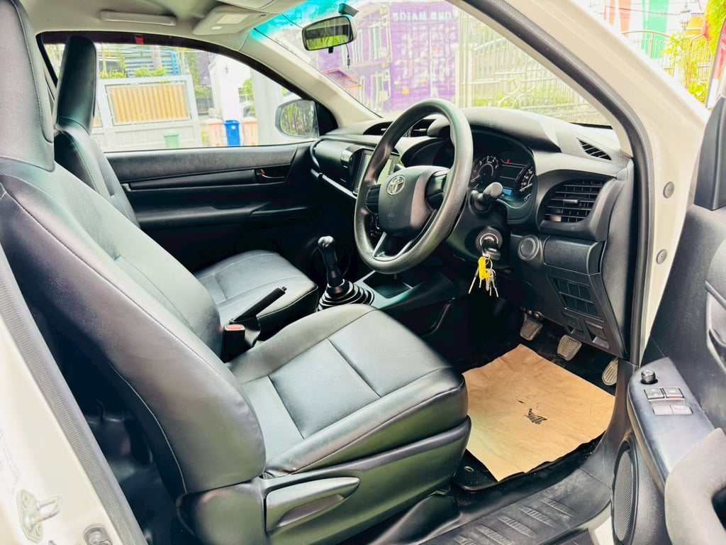 ตู้แห้ง สูงใน 180 ซม. #TOYOTA REVO Singlecab 2.4  ENTRY ปี 2022