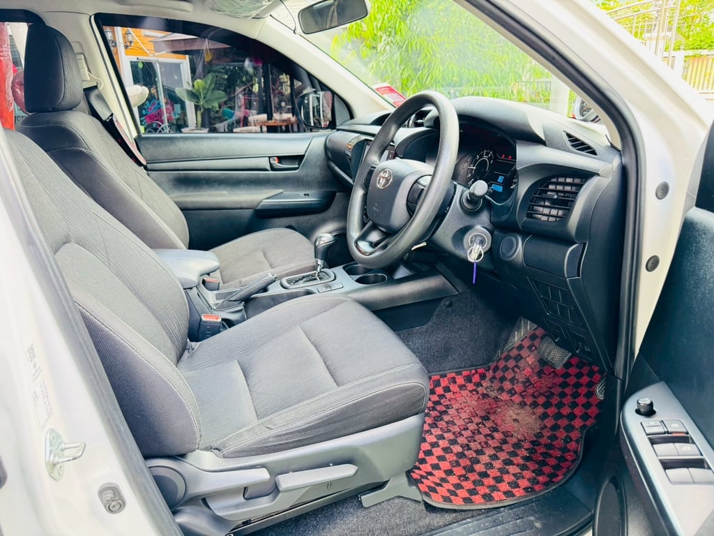 เกียร์ออโต้  ไมล์แท้ 22,xxx กม✔️TOYOTA  Hilux Revo Doublecab 2.4 Entry Z edition AUTO ปี 2024