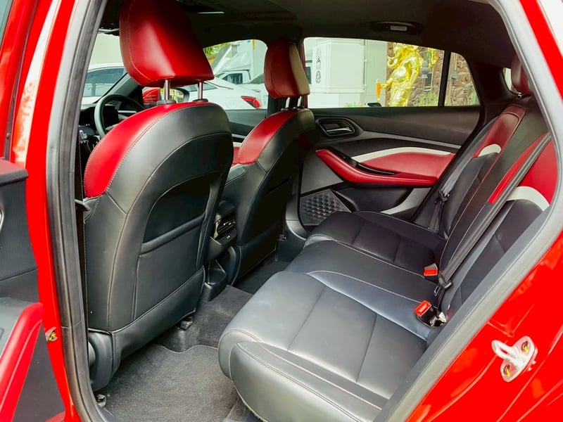 TOP ไมล้แท้ 15,xxx กม #MG MG 5 1.5X Sunroof i-Smart  ปี 2025 