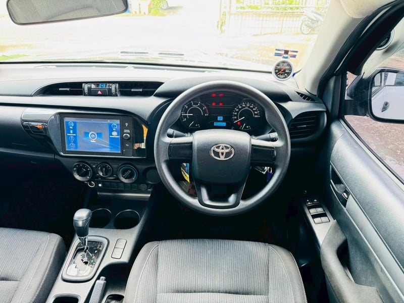 เกียร์ออโต้  ไมล์แท้ 22,xxx กม #TOYOTA  Hilux Revo Doublecab 2.4 Entry Z edition AUTO ปี 2024