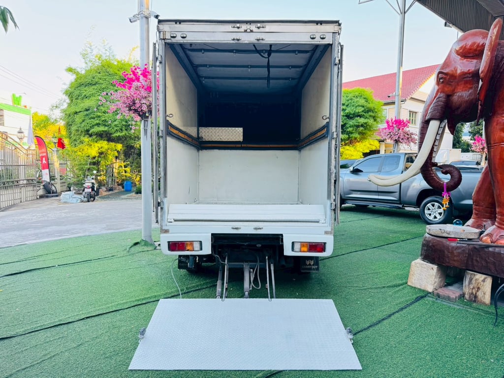 ตู้แห้ง + ลิฟท์ยกฝาท้าย ไฮดรอลิกส์ #รถมือสองISUZU D-MAX SPARK 1.9 Ddsi ปี 2020