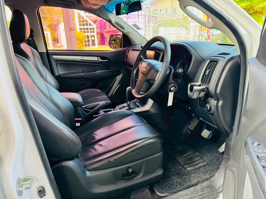 เกียร์ออโต้ #CHEVROLET TRAILBLAZER 2.5 LT ปี 2019 SUV 7 ที่นั่ง