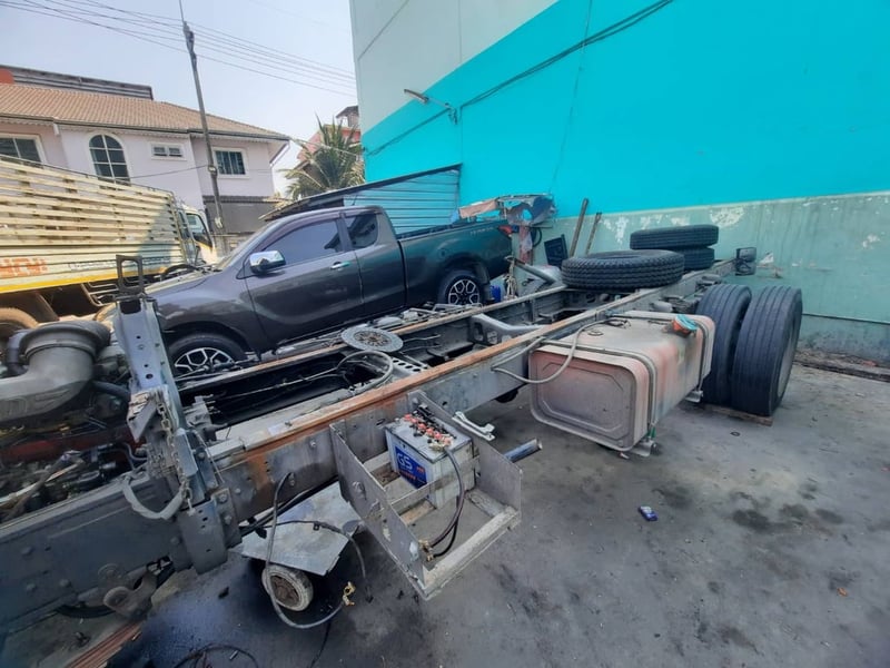 ขายหัวเก๋ง และ คัสซี HINO FD3HKA ช่วงบรรทุก 5.7 เมตร