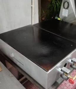 🌟ส่งต่อคับ🌟  ✨กะทะขนมเบื้องขนมโตเกียว+กะทะเผาแล้ว✨ ✨ตู้กระจก