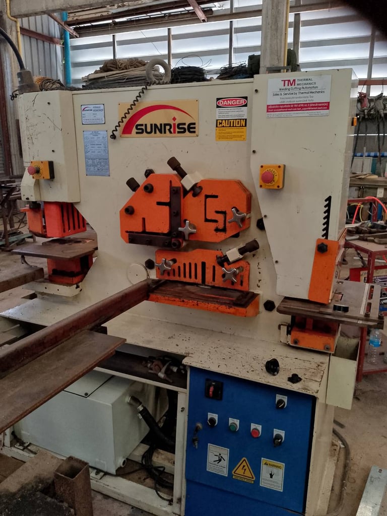 เครื่องตัด เจาะ บาก เอนกประสงค์ ขนาด 60ตัน เครื่องตัด เจาะ บาก เอนกประสงค์ ขนาด 60ตัน