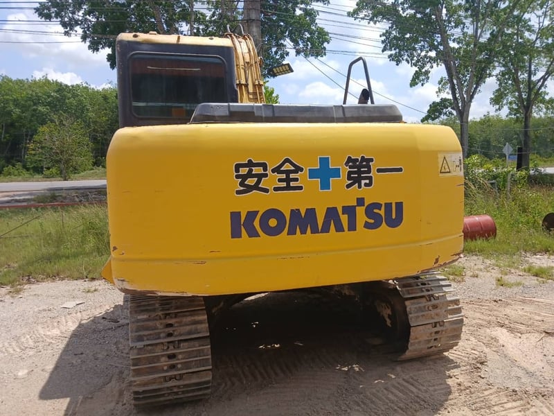 ขายรถแบคโฮ KOMATSU PC130-7 เก่านอก เอกสารเล่มทะเบียน ขายรถแบคโฮ KOMATSU PC130-7 เก่านอก เอกสารเล่มทะเบียน