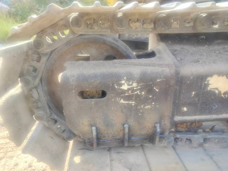 ขายรถแบคโฮ KOMATSU PC130-7 เก่านอก เอกสารเล่มทะเบียน ขายรถแบคโฮ KOMATSU PC130-7 เก่านอก เอกสารเล่มทะเบียน
