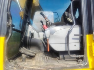 ขายรถแบคโฮ KOMATSU PC130-7 เก่านอก เอกสารเล่มทะเบียน ขายรถแบคโฮ KOMATSU PC130-7 เก่านอก เอกสารเล่มทะเบียน